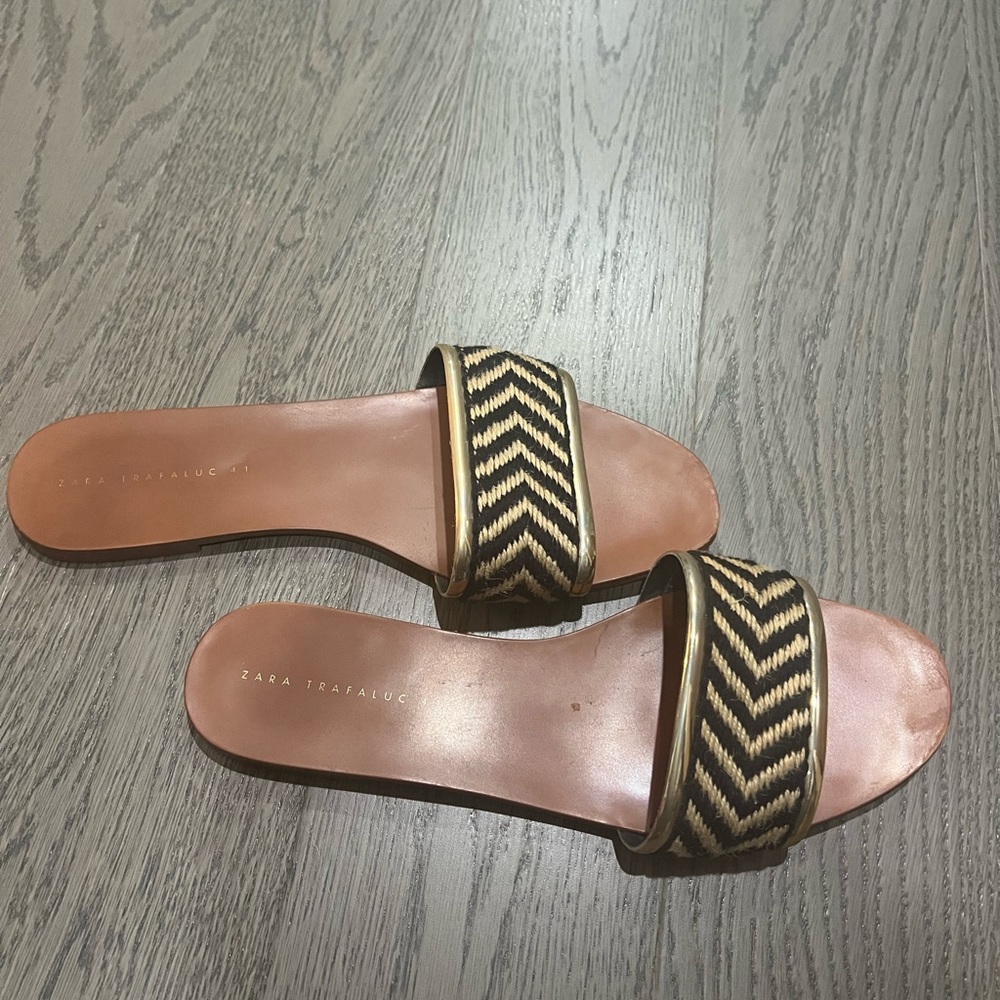 Zara slides black/tan size EU 41